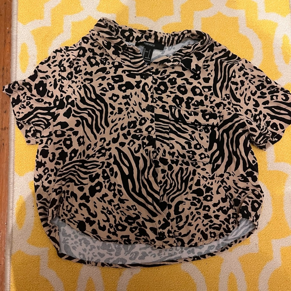 Leopard Print Cropped Button Down
